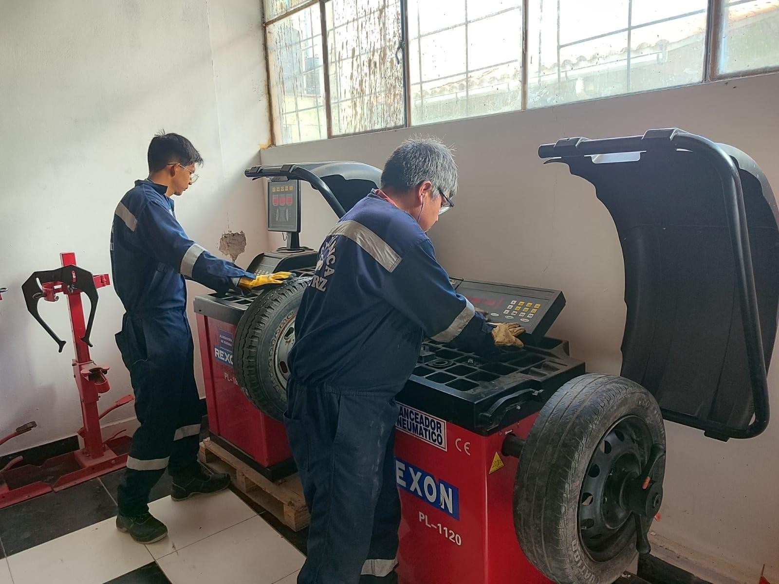 Actividad del Programa de Mecatrónica Automotriz